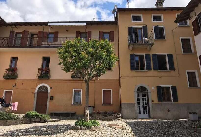 مبيت وإفطار Casa Sakurai