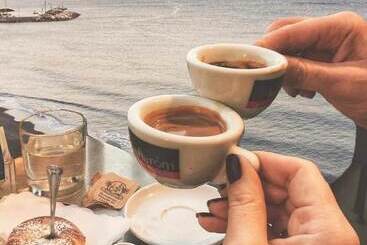 تختخواب و صبحانه Royal Gismonda