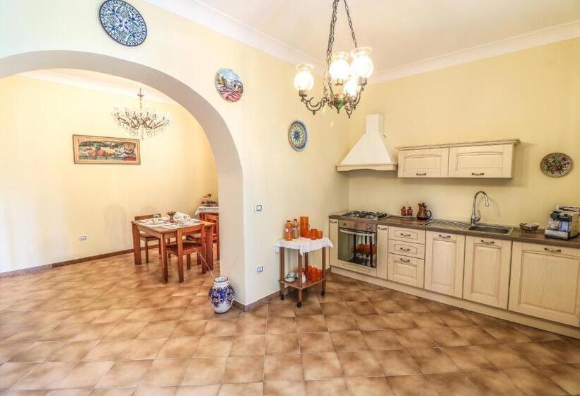 تختخواب و صبحانه Scognamiglio Suites