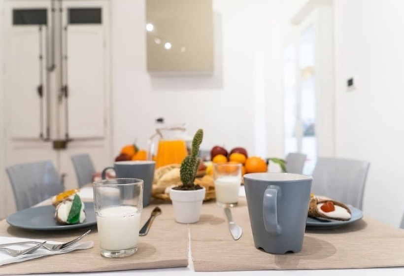 تختخواب و صبحانه Suite Dreams