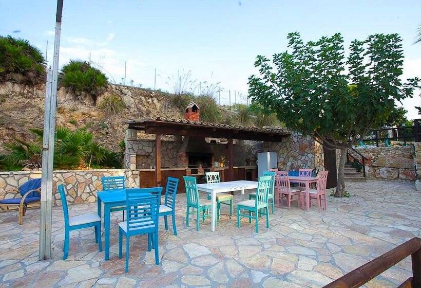 تختخواب و صبحانه Villa Panoramica Sul Mare