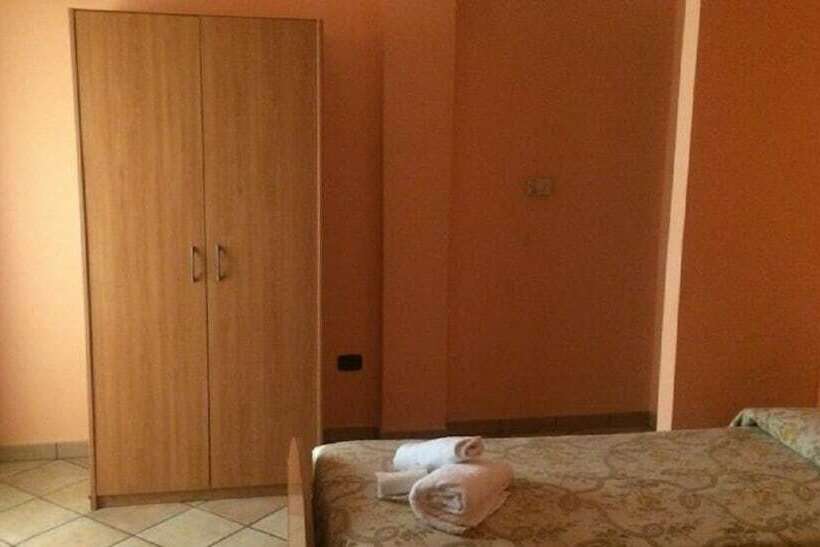 فندق فئة نجمة واحدة Chisari