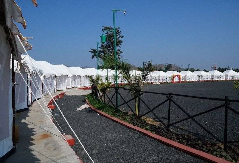 Отель Polo Tent City & Resort