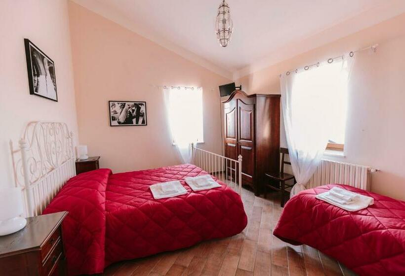 هتل روستایی Agriturismo Il Riccio