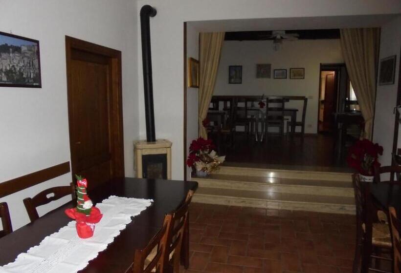 교외 호텔 Agriturismo Sovanella
