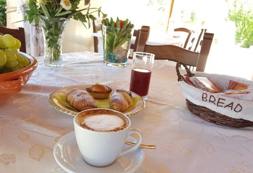 هتل روستایی Agriturismo Villa Tommaso