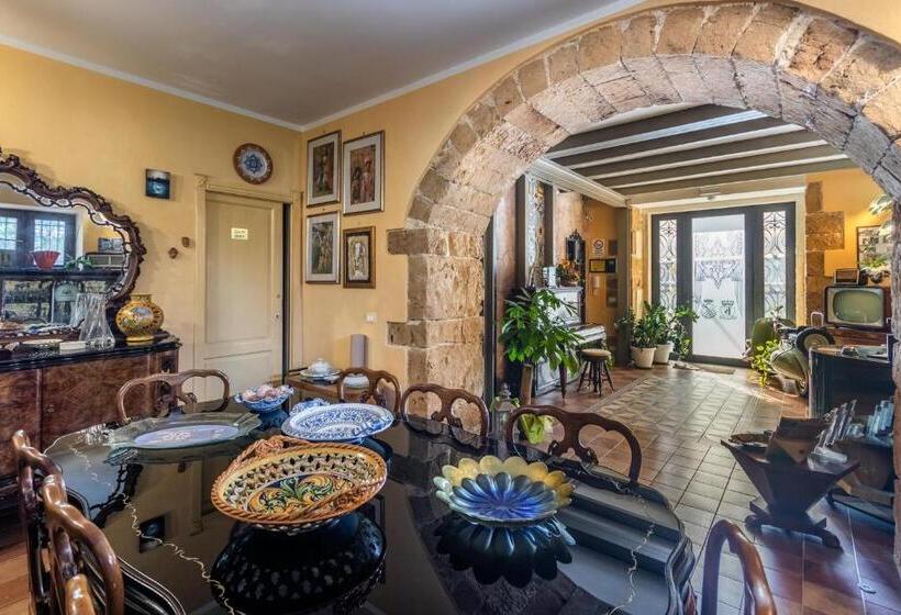 تختخواب و صبحانه Villa Nicolaci   Liberty Suites