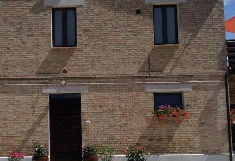 مبيت وإفطار Casa Friano