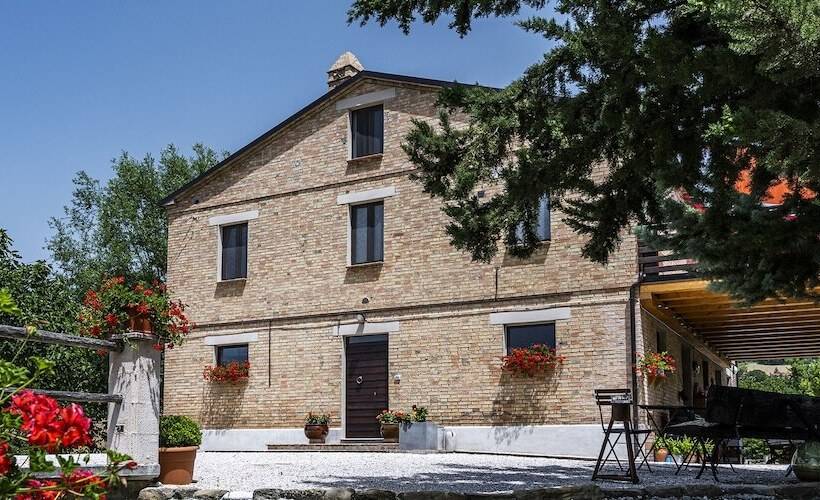 مبيت وإفطار Casa Friano