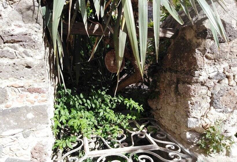مبيت وإفطار Casa Saba