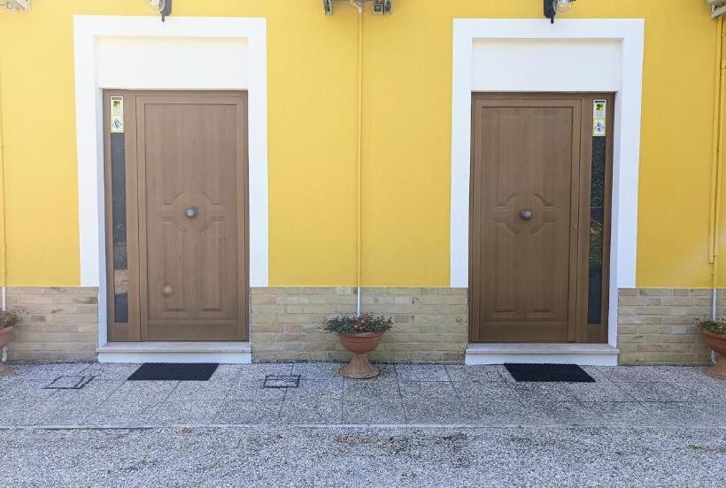 مبيت وإفطار Edera Rooms And Apartment