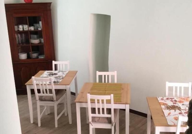 Bomarosa B&b