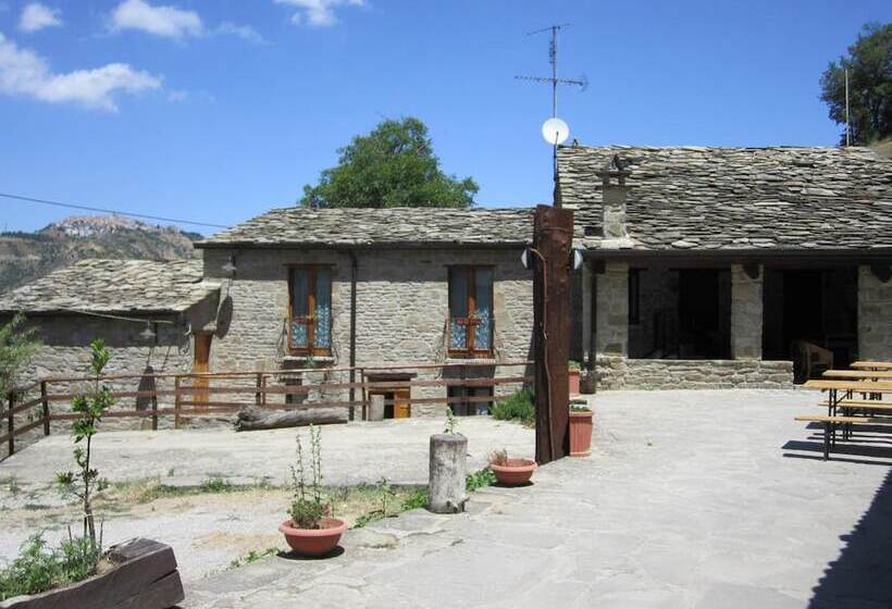 هتل روستایی Agriturismo Grotta Dell Eremita