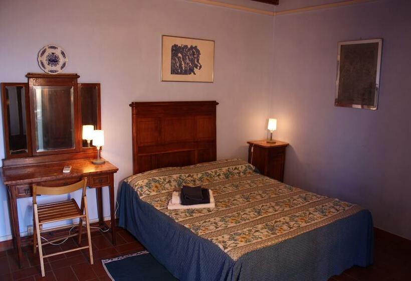 فندق ريفى Poggio Del Castagno