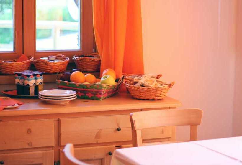 בית מלון כפרי Garnì Sella Cipriani