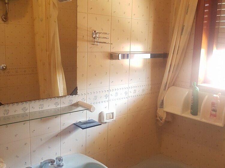 Nocleg ze śniadaniem Leopardi