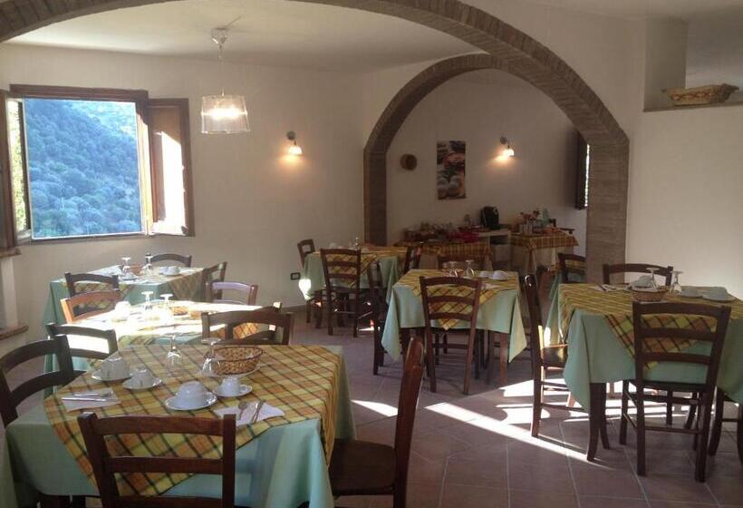 ベッドアンドブレックファースト Locanda La Corte