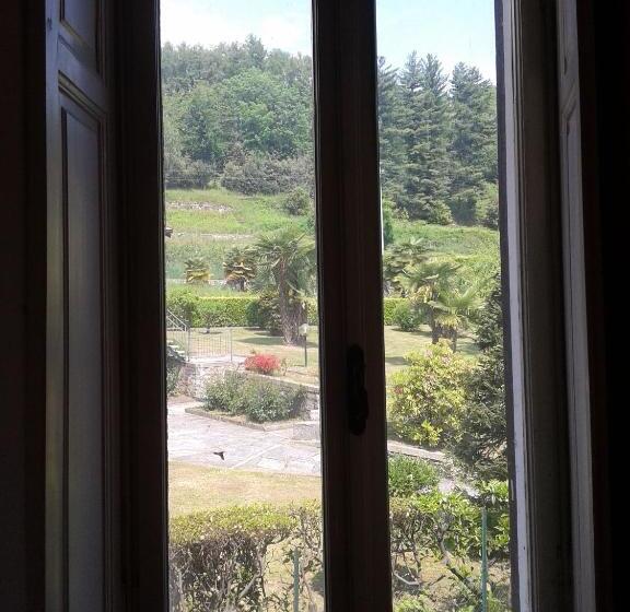 مبيت وإفطار Swanlake Rooms