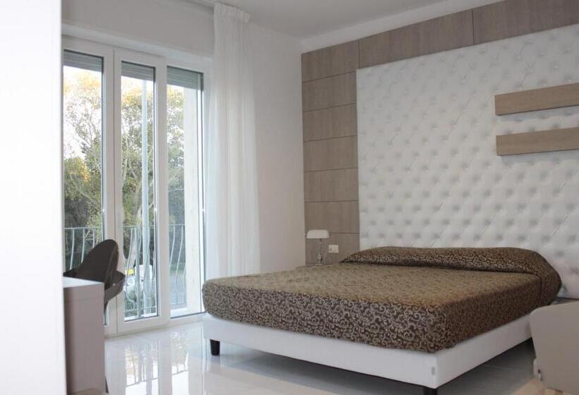 تختخواب و صبحانه La Terrazza Sul Mare