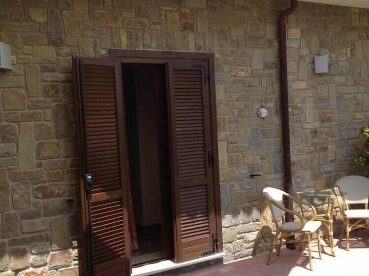 ベッドアンドブレックファースト Terre Di Mezzo Country House