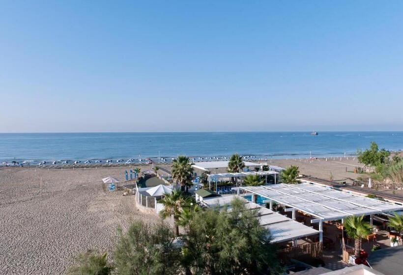 هتل Mediterraneo