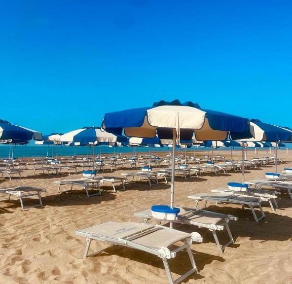 هتل Mediterraneo
