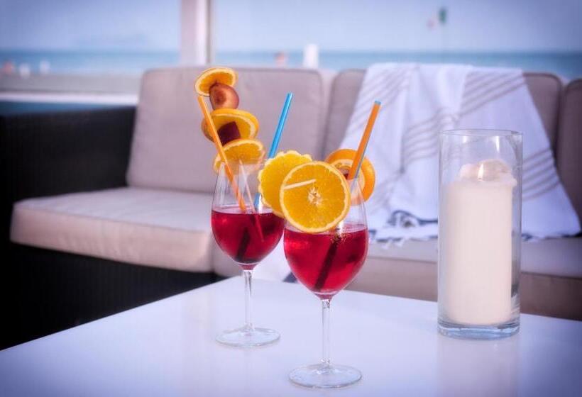 هتل Mediterraneo