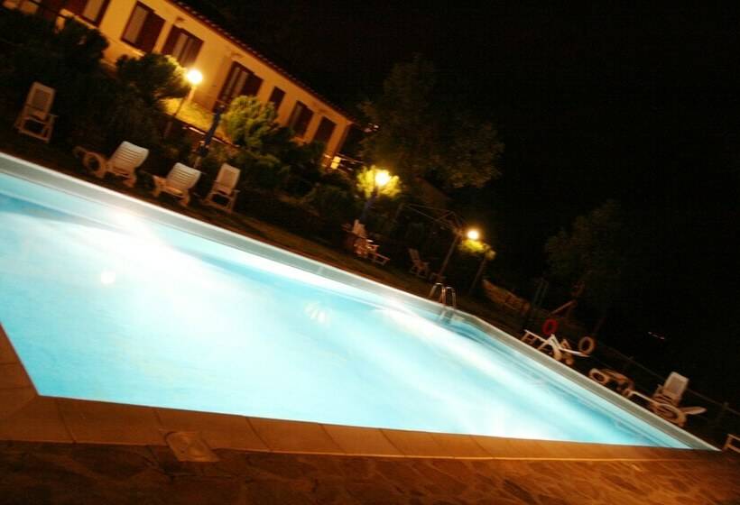 Сельский отель Agriturismo Serratone