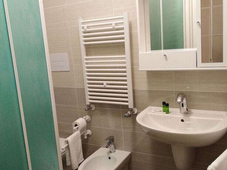 Domus Al Corso B&b