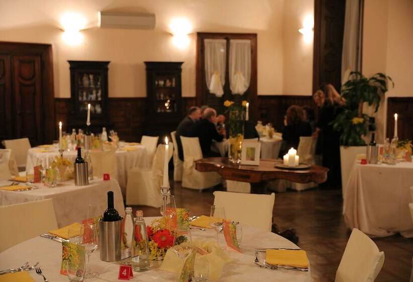 여관 Villa Cagnola