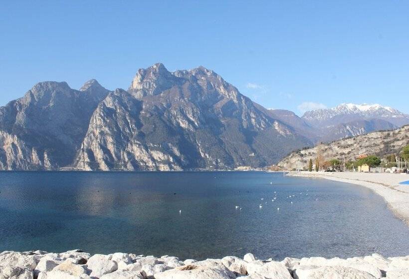 هتل روستایی Maso Tobel Riva Del Garda