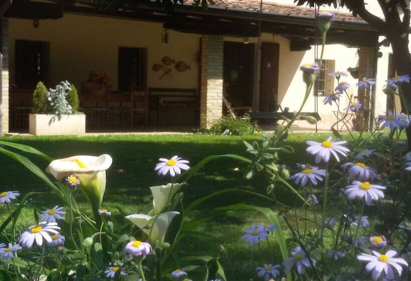 تختخواب و صبحانه Fiori Di Maggio