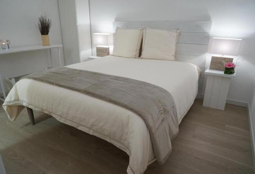 Femily B&b Bed And Breakfast Di Puglia In   Bari