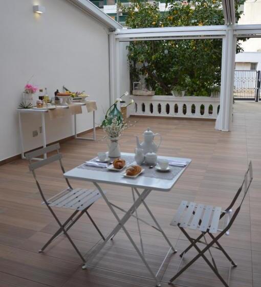 Femily B&b Bed And Breakfast Di Puglia In   Bari