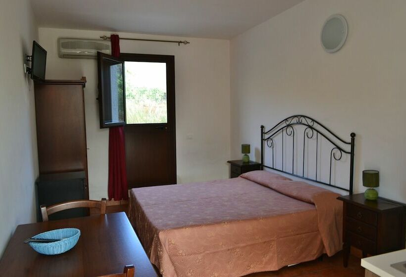 مسافرخانه Case Vacanze La Giara
