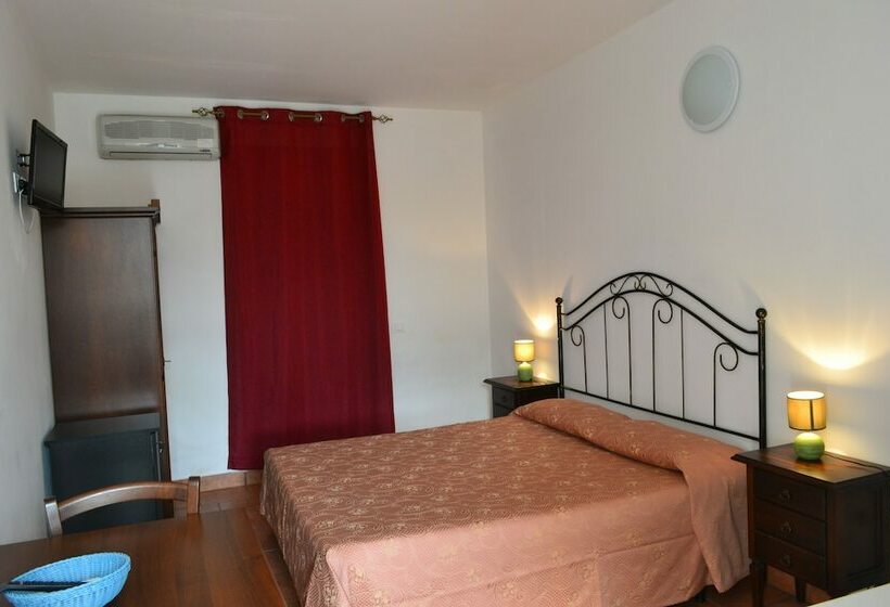 مسافرخانه Case Vacanze La Giara