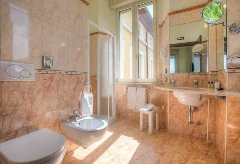 فندق Il Duca Del Montefeltro