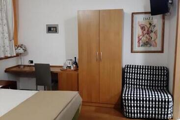 Villa Mola Bed And Breakfast
