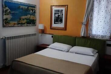 Villa Mola Bed And Breakfast