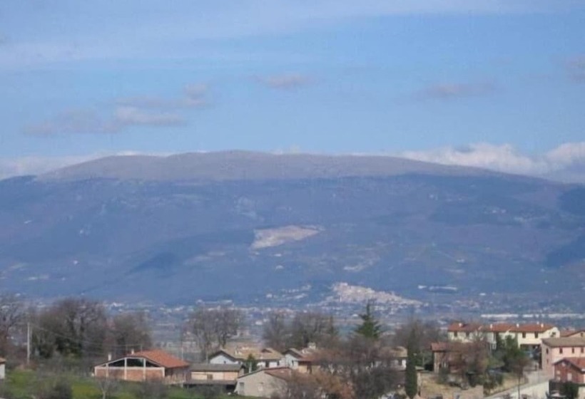 تختخواب و صبحانه La Collina Del Sagrantino