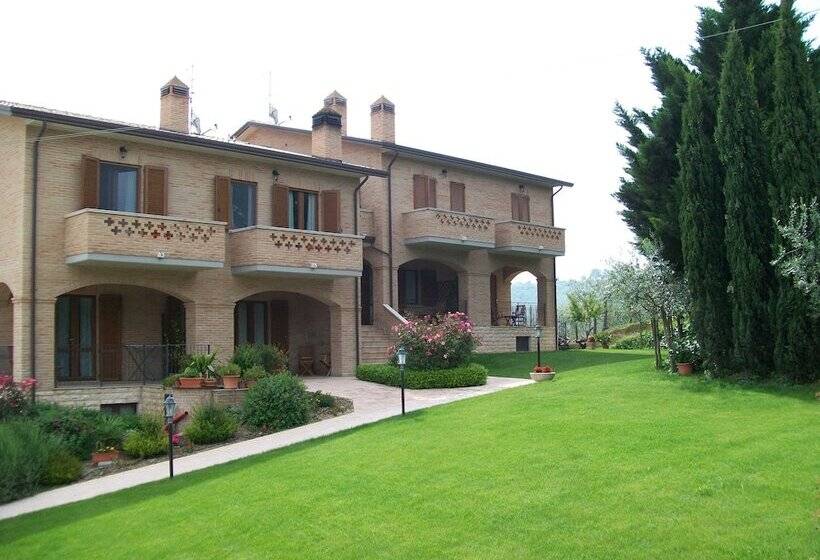 تختخواب و صبحانه La Collina Del Sagrantino