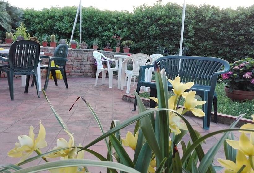 تختخواب و صبحانه Camere Riviera Di Ulisse