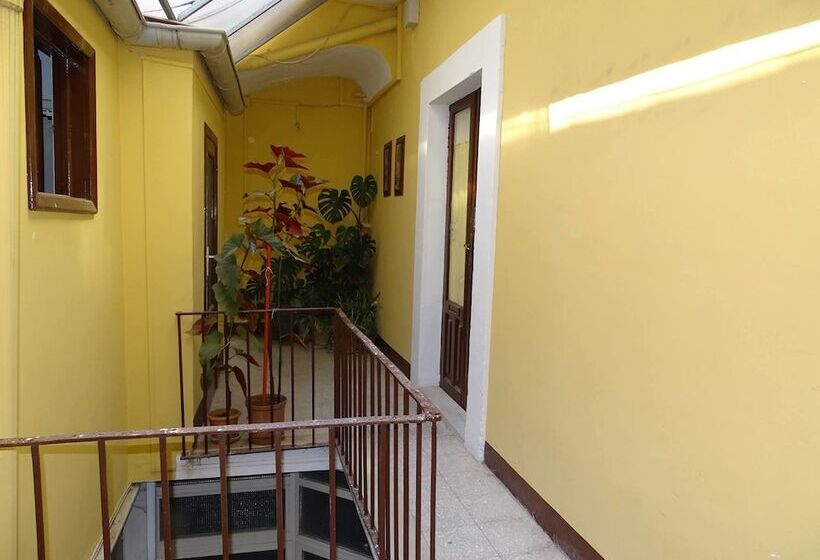 مبيت وإفطار Palazzo Iargia