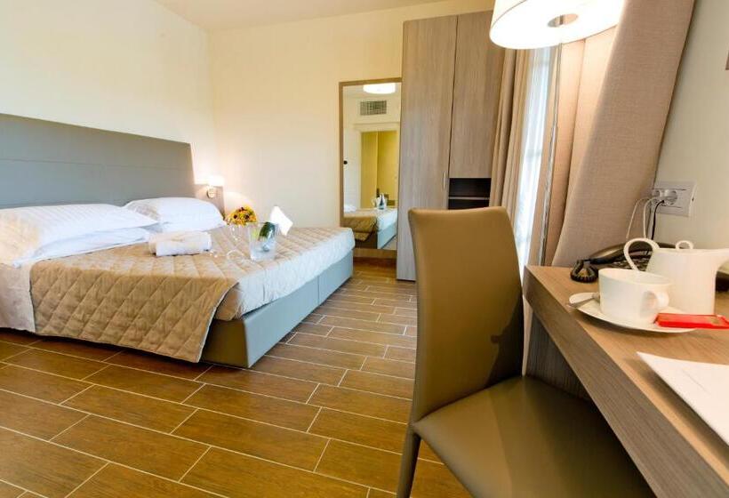 여관 Villa Carolina Resort