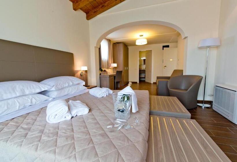 여관 Villa Carolina Resort