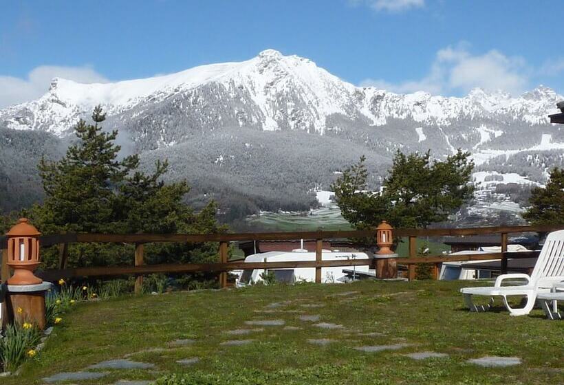 هتل Dalailama Village