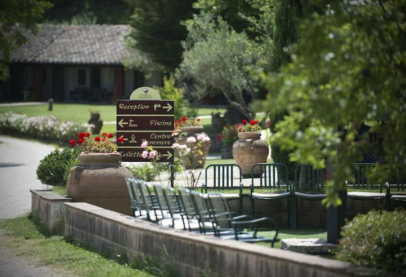 هتل Il Poggio Dei Pettirossi