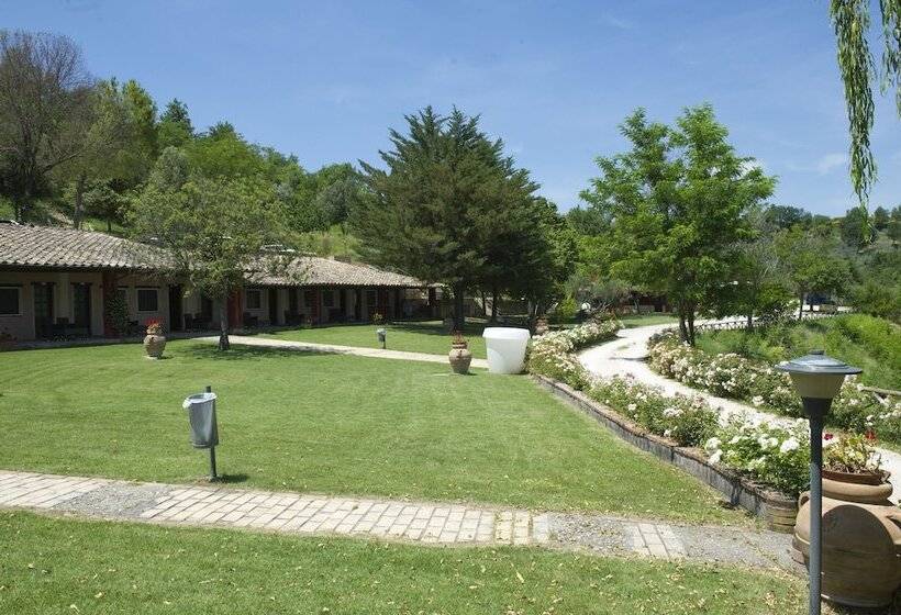 هتل Il Poggio Dei Pettirossi