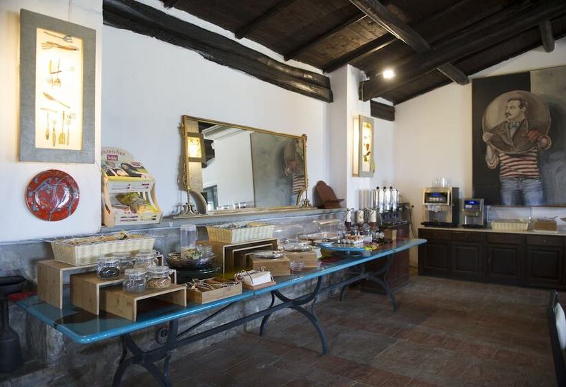 هتل Il Poggio Dei Pettirossi