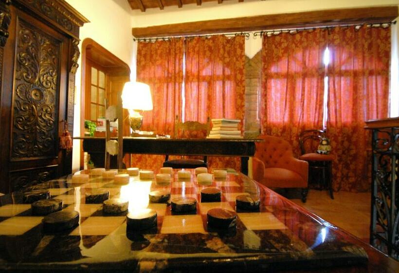 تختخواب و صبحانه Villa Irene